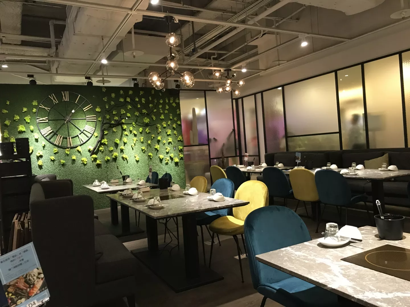 台北微風店